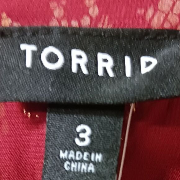 TORRID Plus Size rhubarb peplum lace longsleeve puff sleeve top 3X - Picture 10 of 16